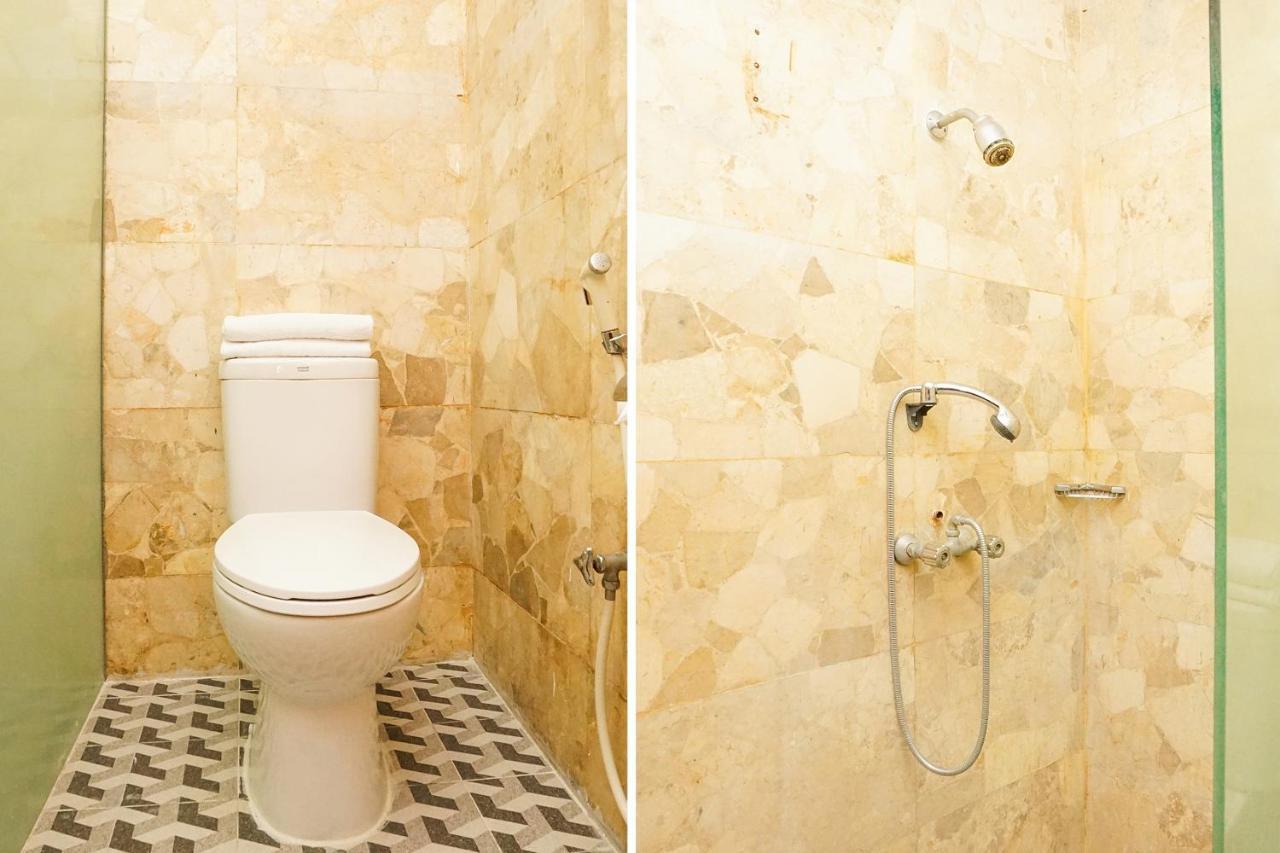 Istana Permata Juanda Hotel Sawotratap Екстериор снимка
