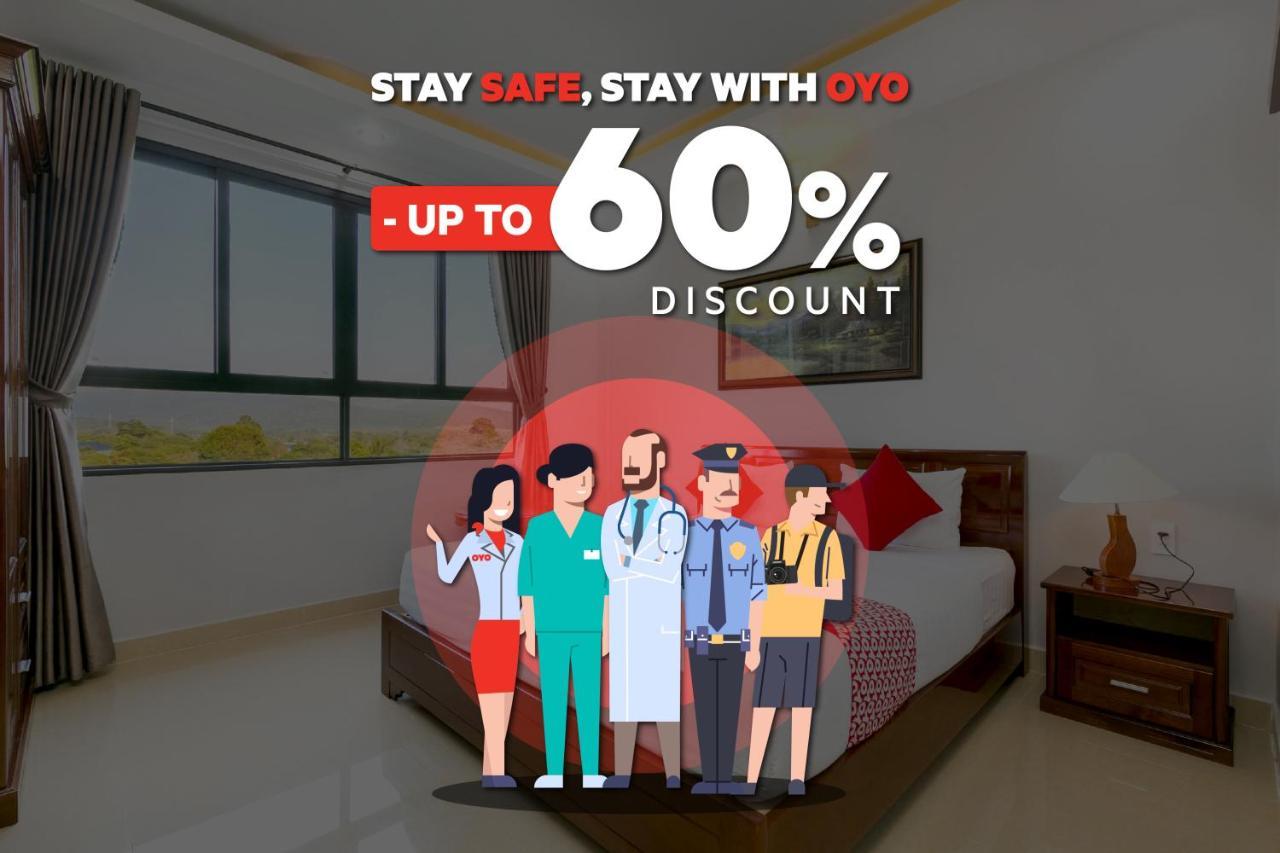 Istana Permata Juanda Hotel Sawotratap Екстериор снимка